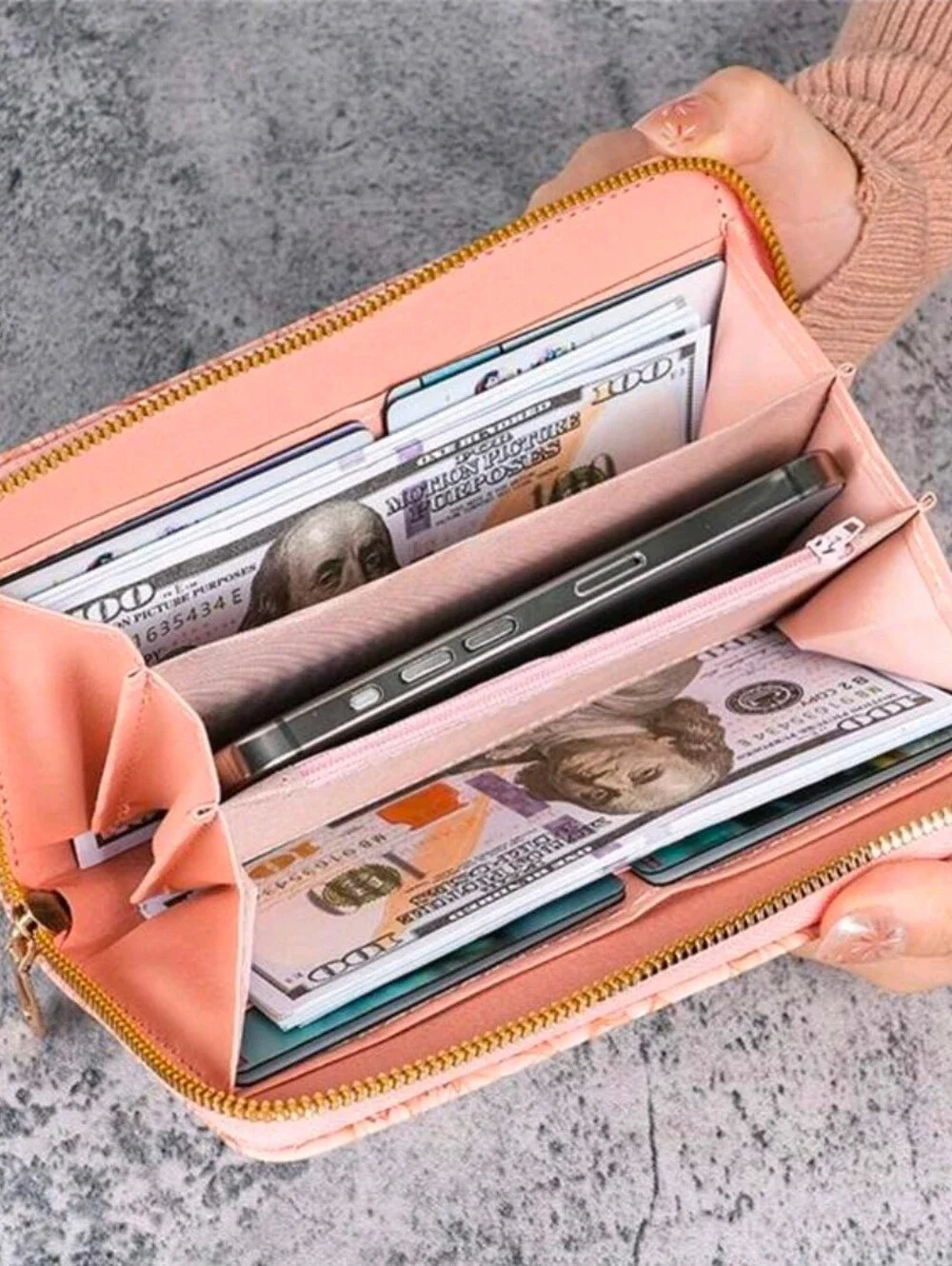 👌Brand New - Black Floral Embossed Zip-Around Wristlet Long Wallet👢